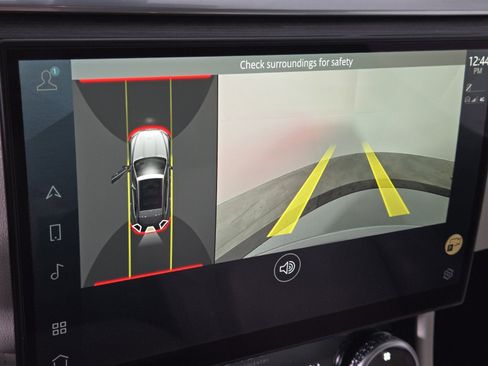 Used 2023 Jaguar F-PACE S image 27