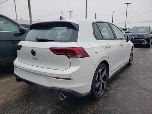 New 2026 Volkswagen GTI SE image 4