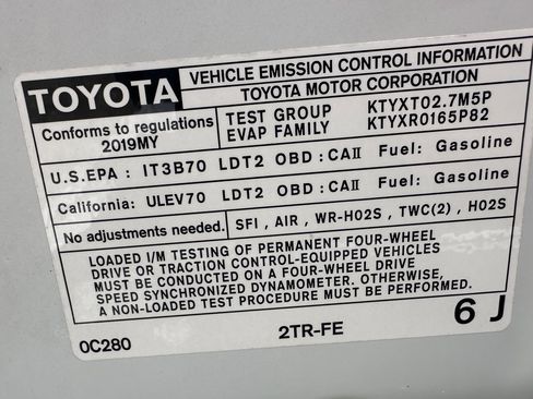 Used 2019 Toyota Tacoma SR image 32