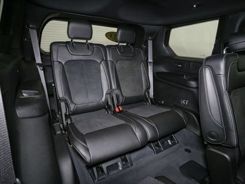 Used 2023 Jeep Grand Cherokee L Laredo AWD/4WD image 19
