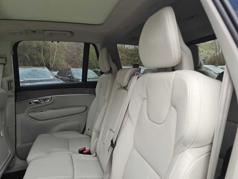 New 2026 Volvo XC90 T8 Ultra w/ Protection Package Premier AWD/4WD image 17
