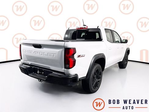 Used 2024 Chevrolet Colorado Z71 w/ Z71 Convenience Package 2 AWD/4WD image 8