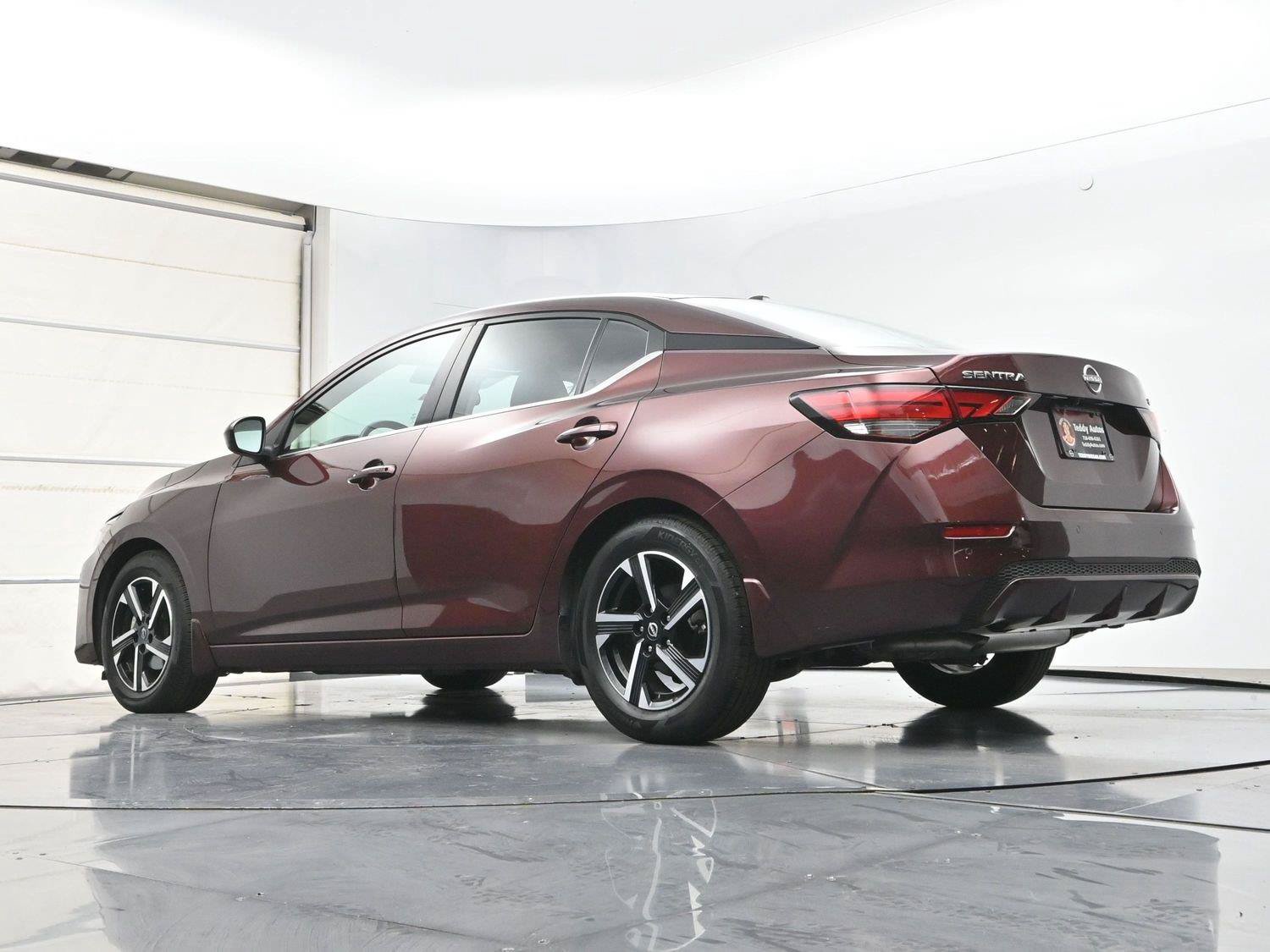 Used 2024 Nissan Sentra SV FWD image 29