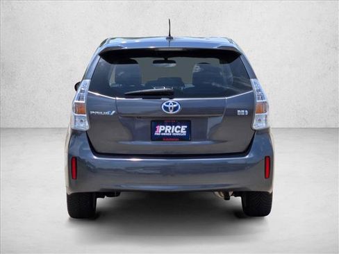 Used 2012 Toyota Prius V Five FWD image 6