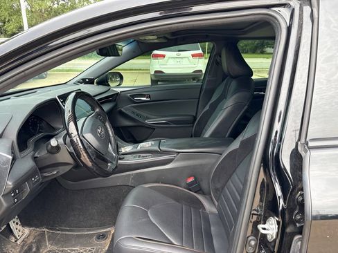 Used 2022 Toyota Avalon XSE FWD image 11