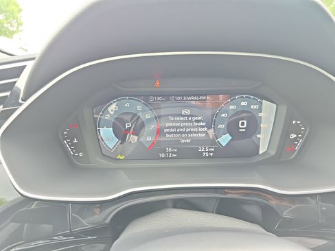 New 2025 Audi Q3 2.0T Premium image 17