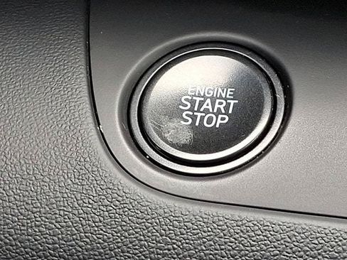 Certified 2025 Hyundai Elantra SEL FWD image 23