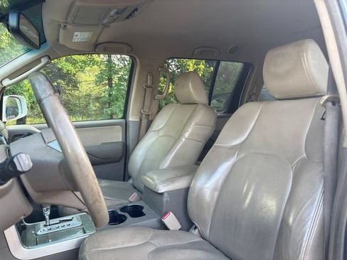 Used 2011 Nissan Pathfinder Silver AWD/4WD image 5