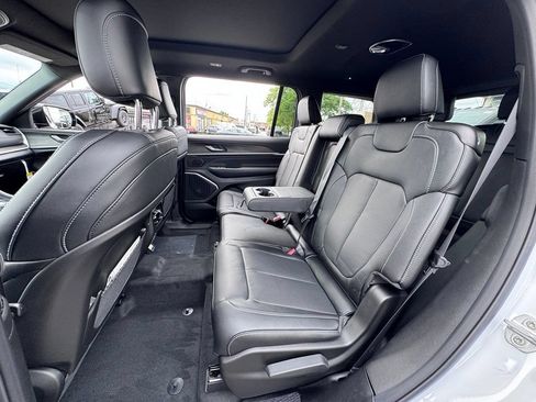New 2026 Jeep Grand Cherokee L Limited AWD/4WD image 15