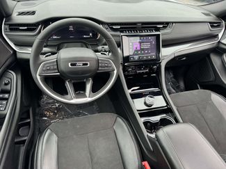 Used 2023 Jeep Grand Cherokee L Laredo video 2