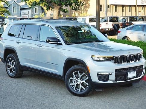 New 2023 Jeep Grand Cherokee L Limited w/ Luxury Tech Group II image 3