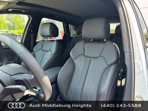 Used 2025 Audi Q5 e Premium Plus w/ Premium Plus Package AWD/4WD image 14