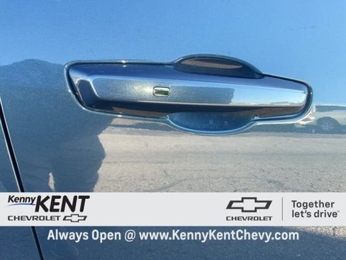 Used 2026 Chevrolet Equinox LT image 13