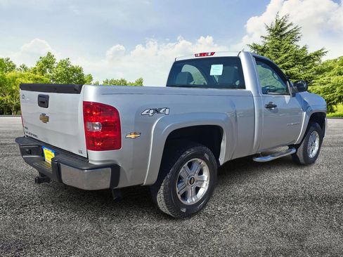 Used 2010 Chevrolet Silverado 1500 W/T w/ LS Package image 7
