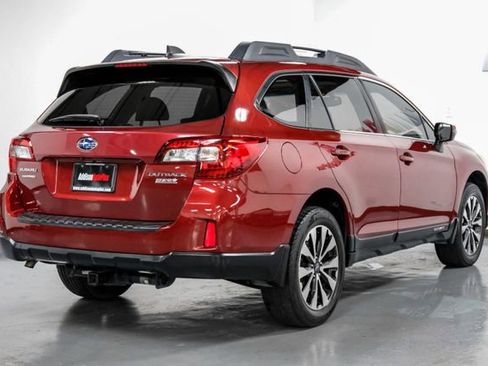 Used 2017 Subaru Outback 2.5i Limited image 8
