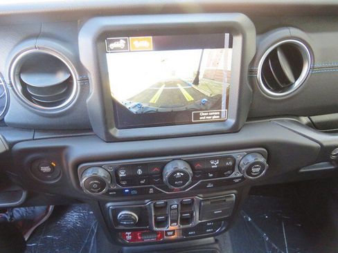 New 2023 Jeep Wrangler Rubicon w/ Steel Bumper Group image 24