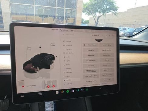 Used 2023 Tesla Model 3 Standard Range RWD image 8