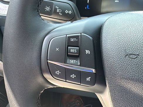 New 2026 Ford Maverick XLT w/ XLT Luxury Package AWD/4WD image 18