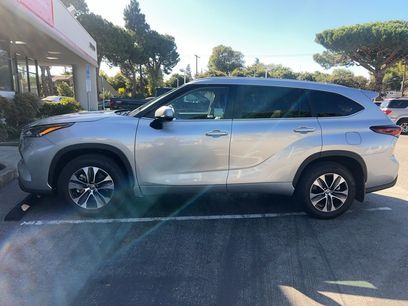 Certified 2025 Toyota Highlander XLE