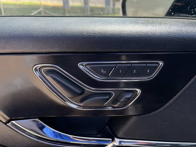 Used 2022 Lincoln Corsair Reserve w/ Equipment Group 201A AWD/4WD image 7