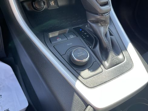 Certified 2024 Toyota RAV4 LE AWD/4WD image 23