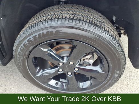 Used 2024 Jeep Grand Cherokee Altitude image 15