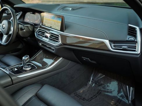 Used 2023 BMW X5 M50i w/ Executive Package image 21