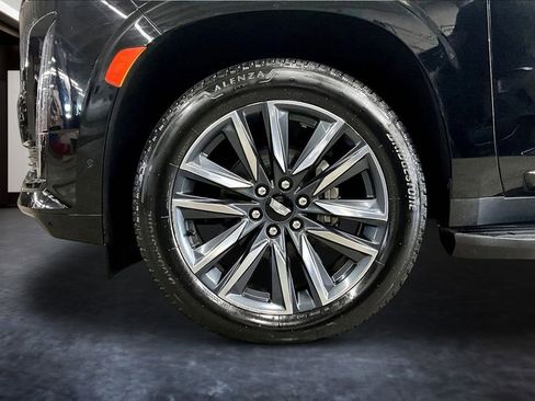Used 2023 Cadillac Escalade ESV Sport AWD/4WD image 35