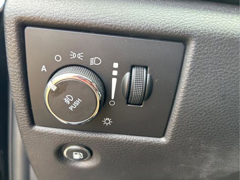 Certified 2020 Jeep Grand Cherokee Altitude image 15