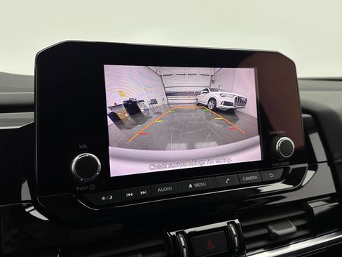 Used 2023 Nissan Pathfinder SV FWD image 18