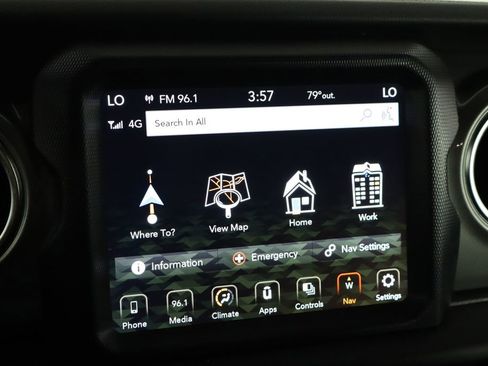 Used 2022 Jeep Gladiator Overland AWD/4WD image 36