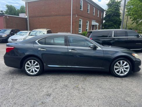 Used 2010 Lexus LS 460 RWD image 5