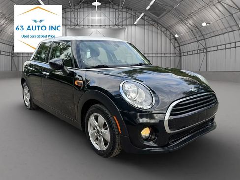 Used 2016 MINI Cooper 4-Door Hardtop w/ Premium Package FWD image 7