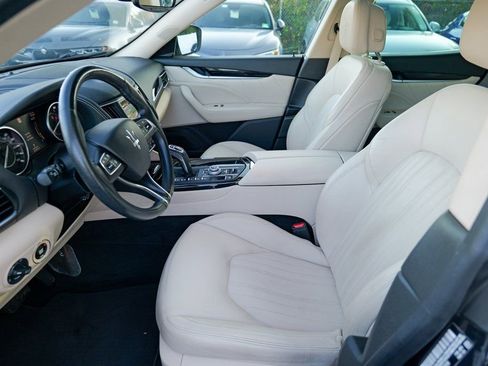 Used 2022 Maserati Levante GT image 20