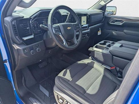 New 2025 Chevrolet Silverado 1500 LT image 3