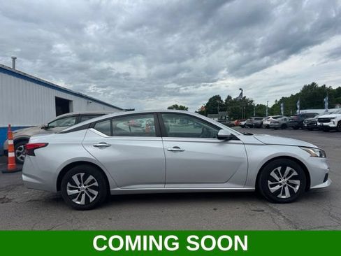Used 2020 Nissan Altima 2.5 S FWD image 1