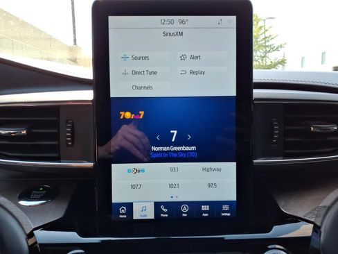 Used 2021 Ford Explorer Platinum w/ Equipment Group 601A AWD/4WD image 25