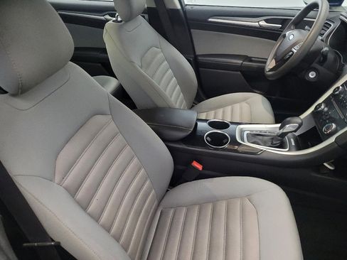 Used 2013 Ford Fusion S image 21