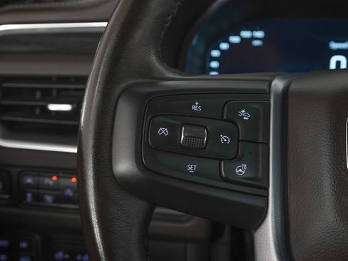 Used 2022 GMC Yukon XL SLT w/ SLT Luxury Package AWD/4WD image 21