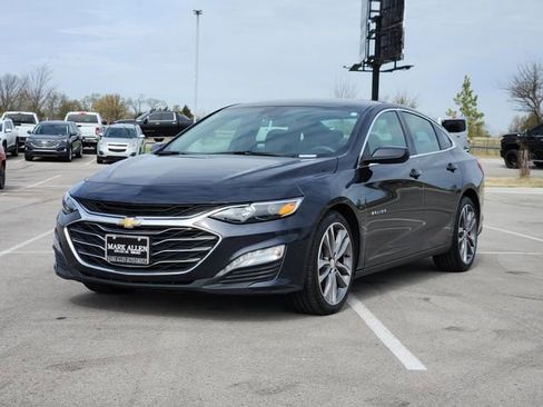 Used 2023 Chevrolet Malibu LT image 3
