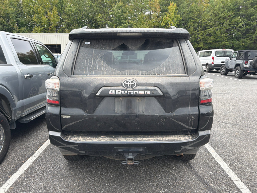 Used 2021 Toyota 4Runner SR5 Premium w/ Moonroof Package AWD/4WD image 5