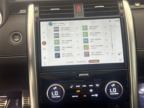 Used 2023 Land Rover Discovery S R-Dynamic image 15