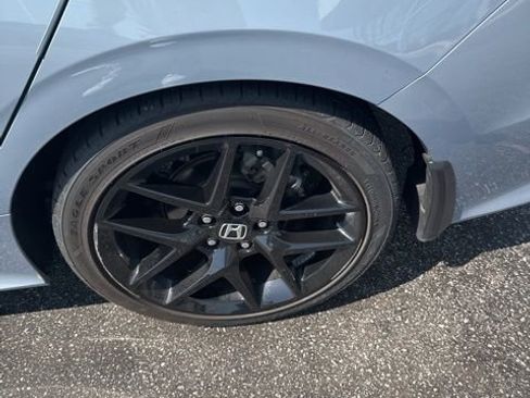 Used 2023 Honda Civic Sport image 12