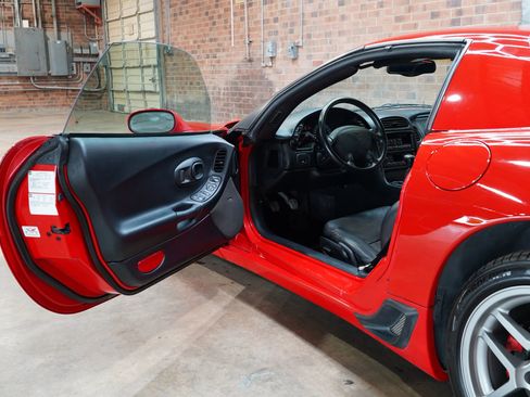 Used 2002 Chevrolet Corvette Z06 w/ Memory Pkg RWD image 35