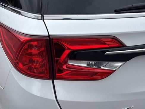 Used 2023 Honda Odyssey Touring image 11
