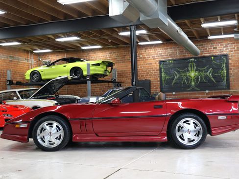 Used 1989 Chevrolet Corvette Convertible image 25