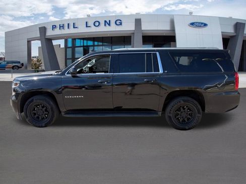 Used 2018 Chevrolet Suburban LT image 2