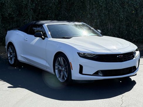 Used 2020 Chevrolet Camaro LT w/ RS Package image 3