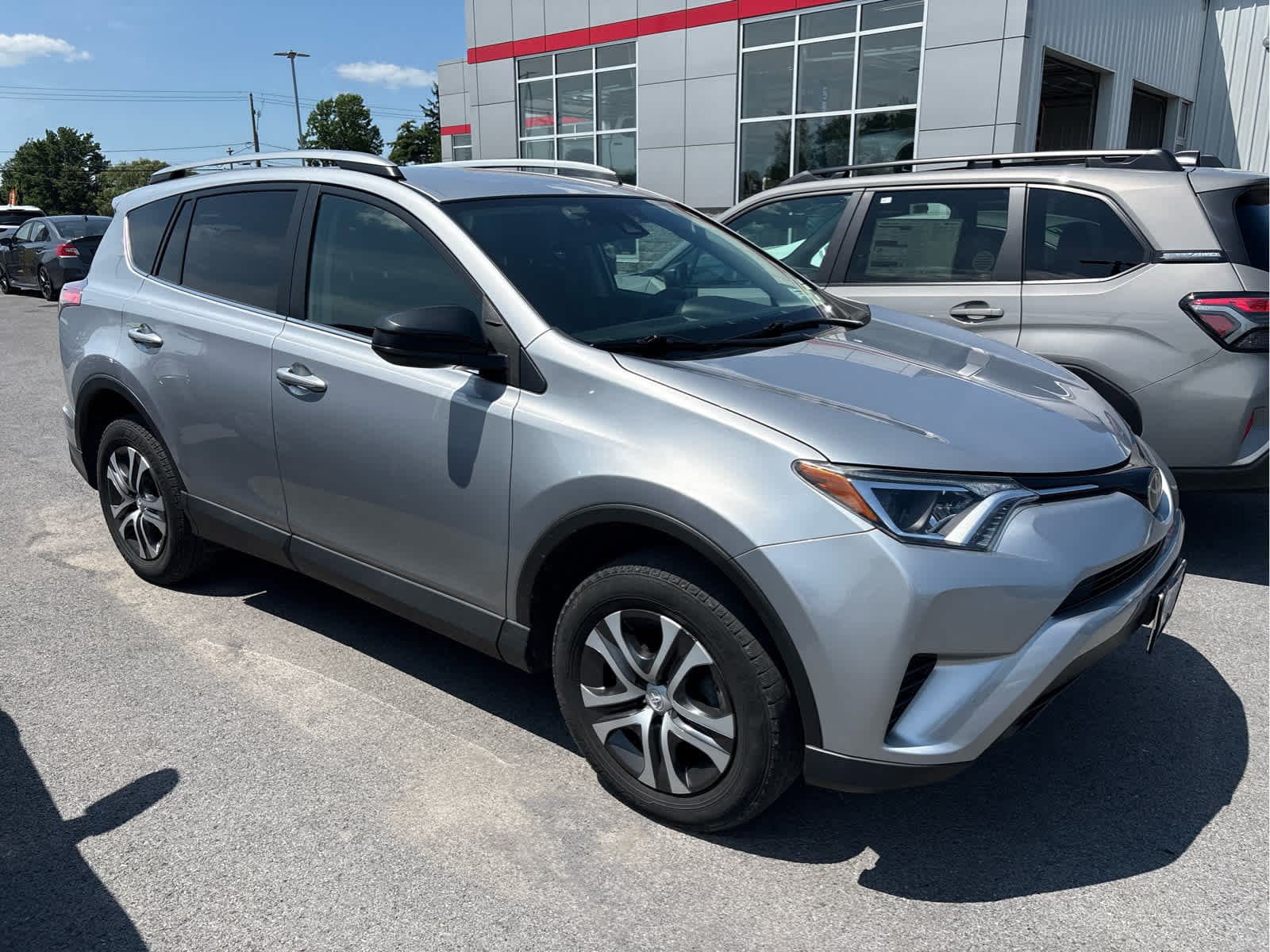 Used 2017 Toyota RAV4 LE w/ Carpet Mat Package AWD/4WD image 2