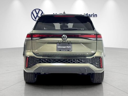 New 2026 Volkswagen Tiguan SE R-Line AWD/4WD image 4